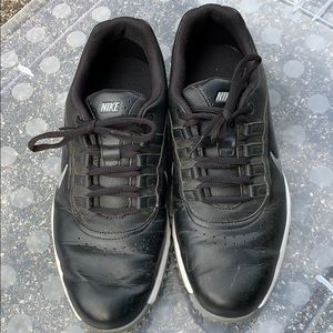 Men’s Nike Golf Shoes Size 8